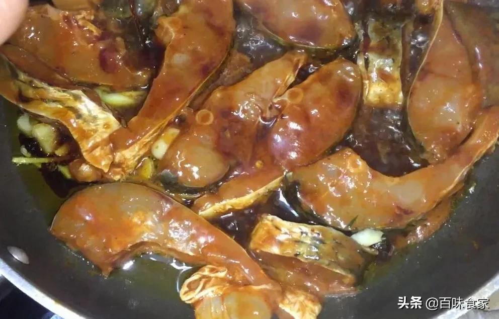 草鱼最好吃的做法不红烧不加水,美食草鱼这样做鲜嫩入味香辣过瘾