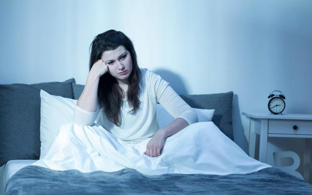 女人绝经后几年会变老卵巢有斑点,女人绝经以后就一定显得苍老吗