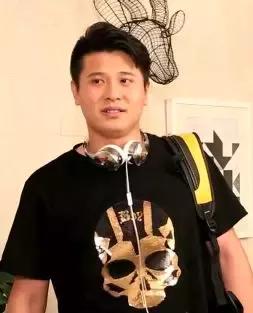 电视墙可以装修好以后做吗,电视墙既装电视又装投影