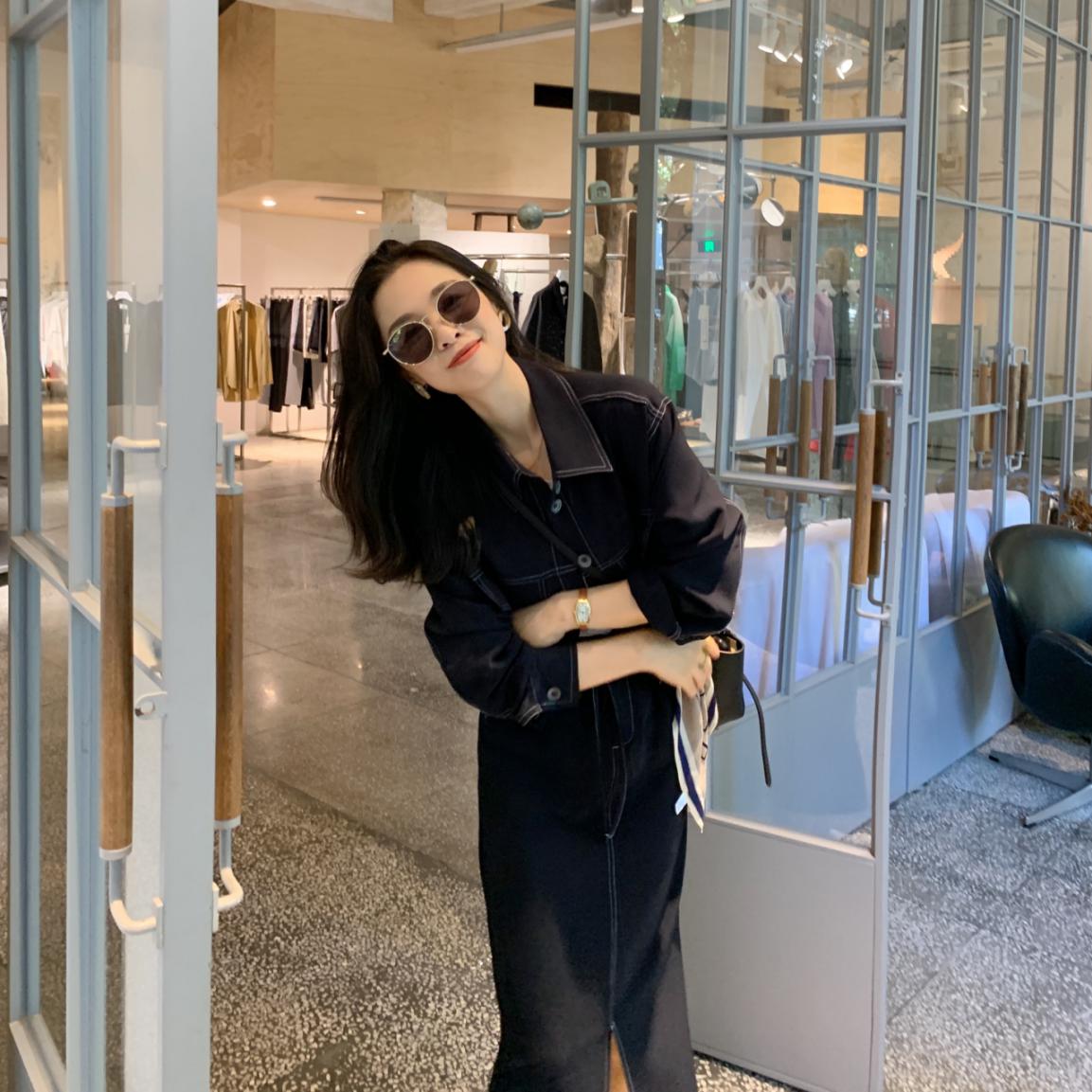 牛仔外套搭配什么内搭跟裤子,牛仔外套搭配裤子怎么穿才好看