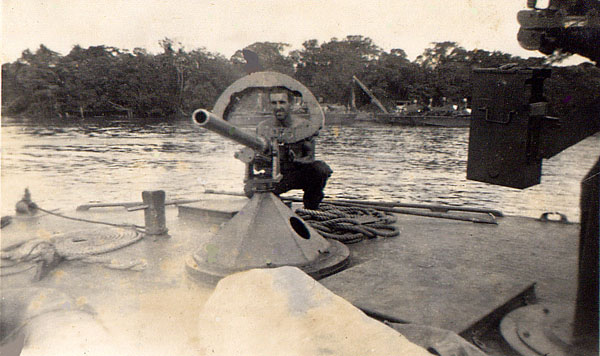 二战美国战斗机的故事,二战美国p-38闪电战斗机