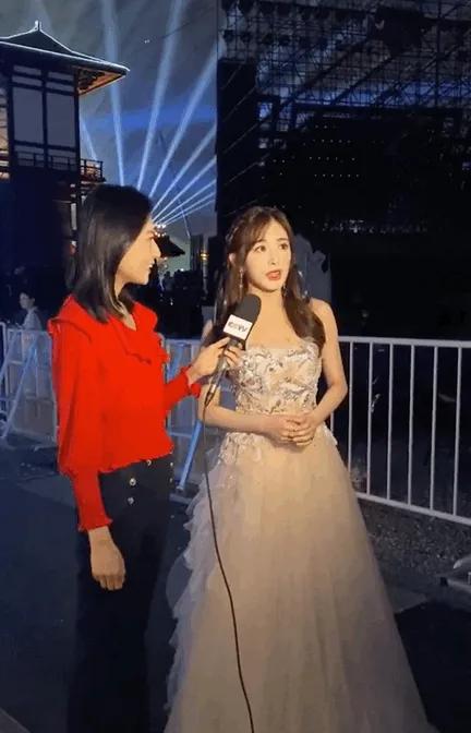 回忆十几年前超女比赛哽咽,当年的超女有多可怕