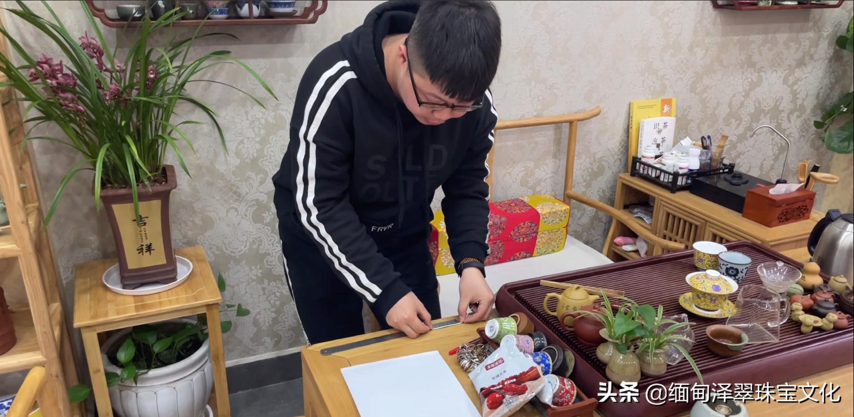 测测我的手型适合戴什么戒指,测一测你适合戴什么样的戒指