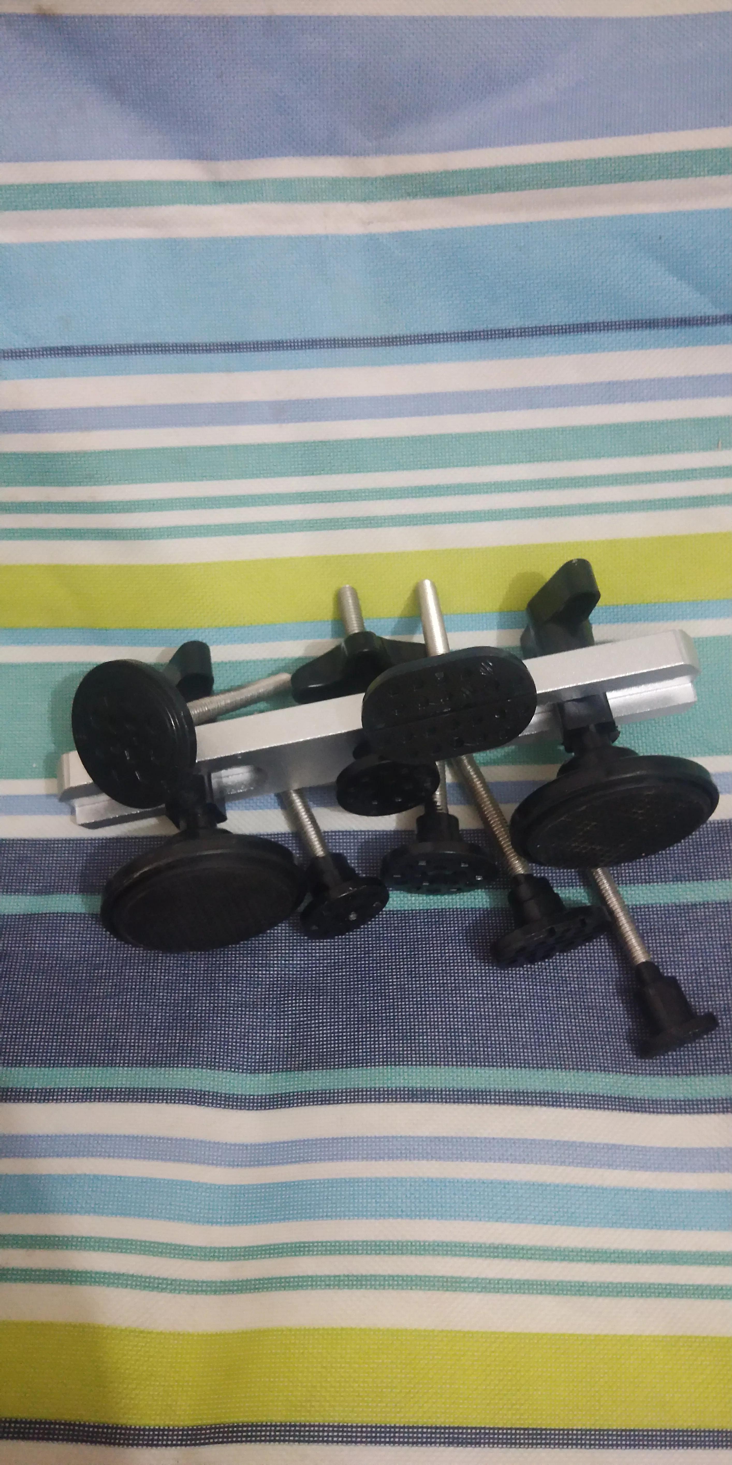 自己动手修复车翼子板凹坑,车顶凹陷修复收费标准