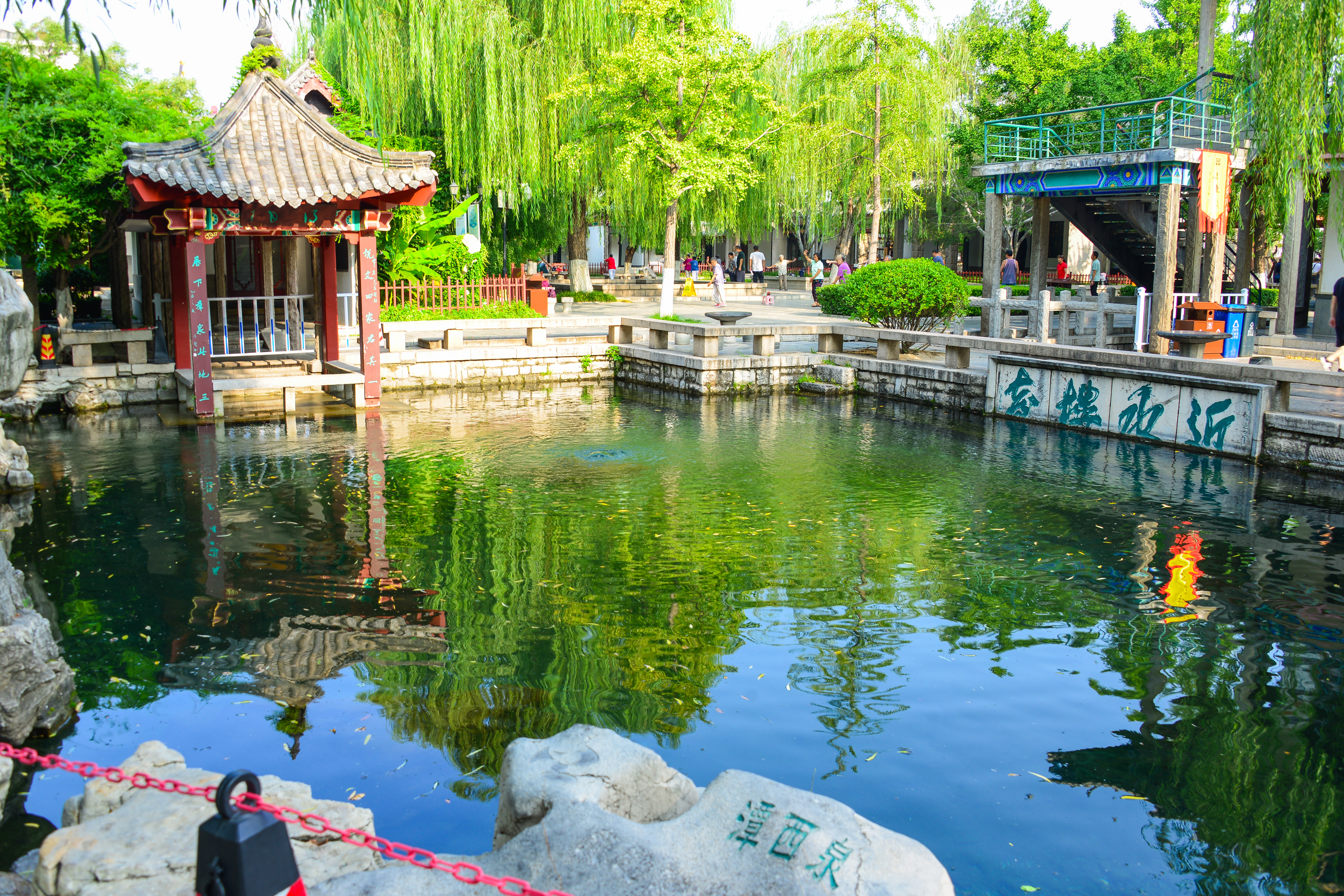 济南七十二名泉之水帘泉,济南七十二名泉之晓露泉在哪里