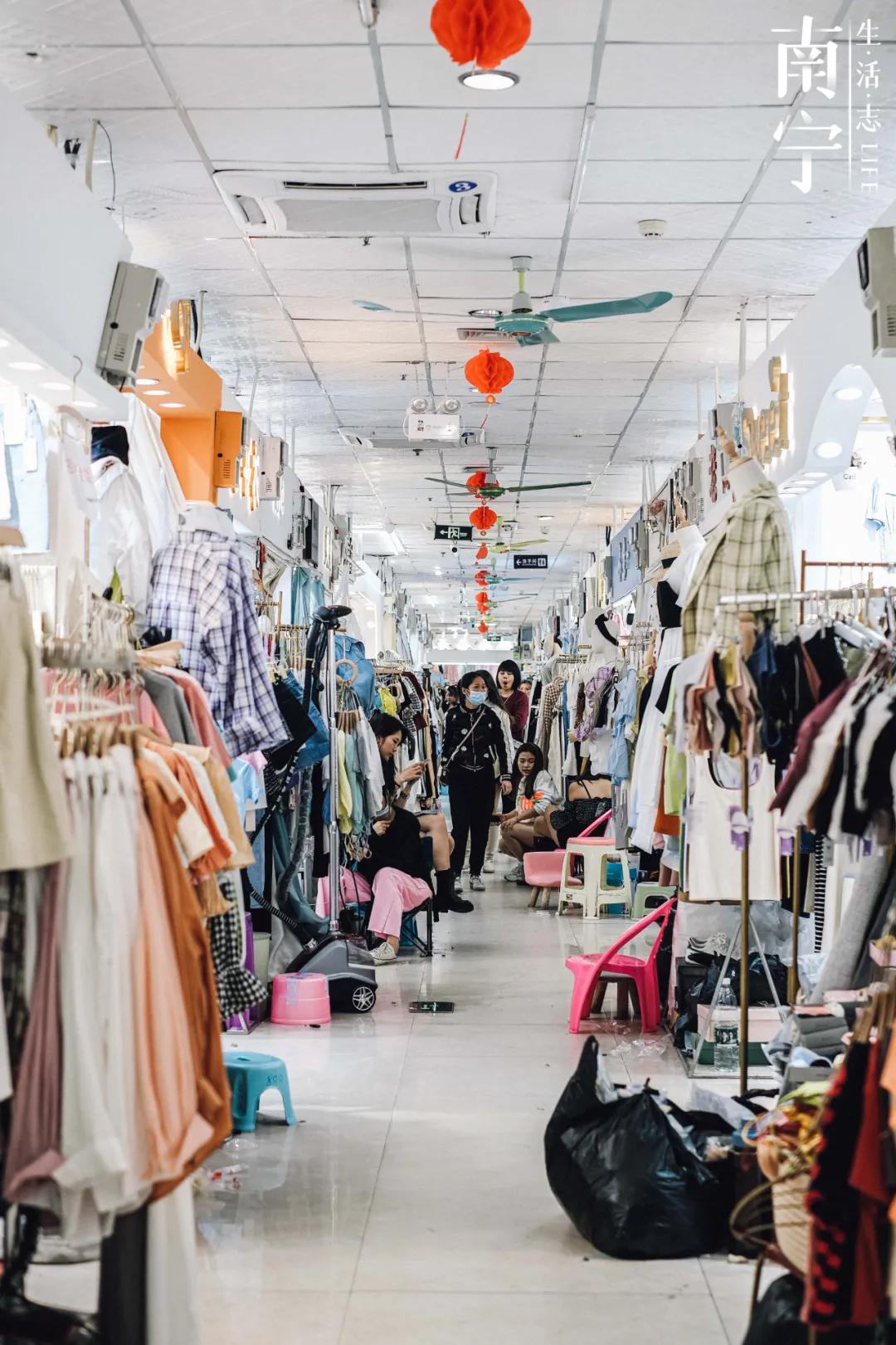 曾创出上亿流水,一个档口就能买宝马730,南宁这地方如今已没落