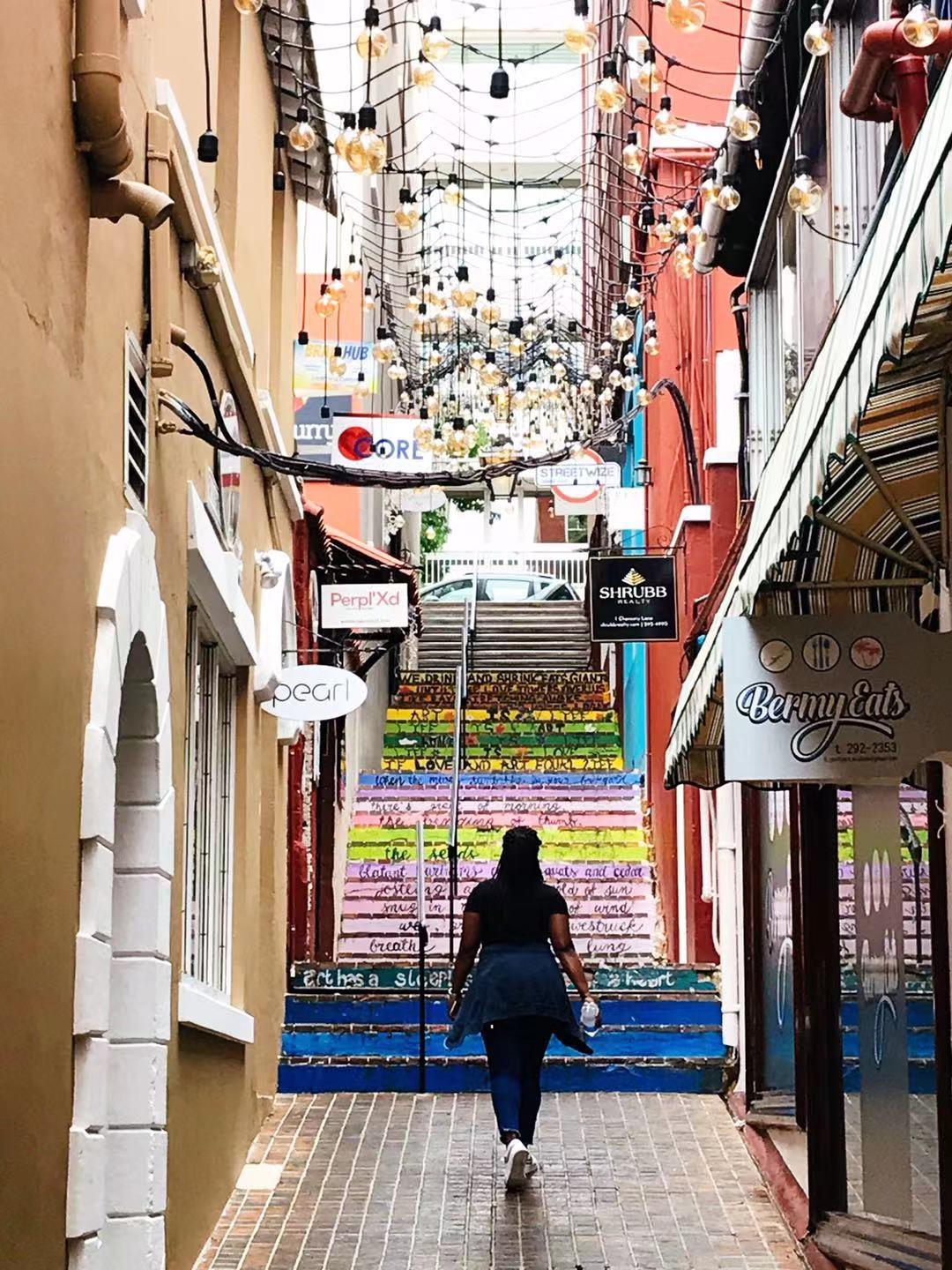 阳光、沙滩、风景美如画，马克·吐温口中的人间天堂长什么样？