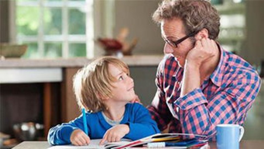 孩子长大真的会跟奶奶亲吗,为何孩子会和老人更亲近