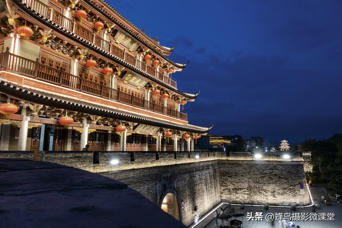 徕卡v-lux和徕卡v-lux5有什么不同,徕卡v-lux5