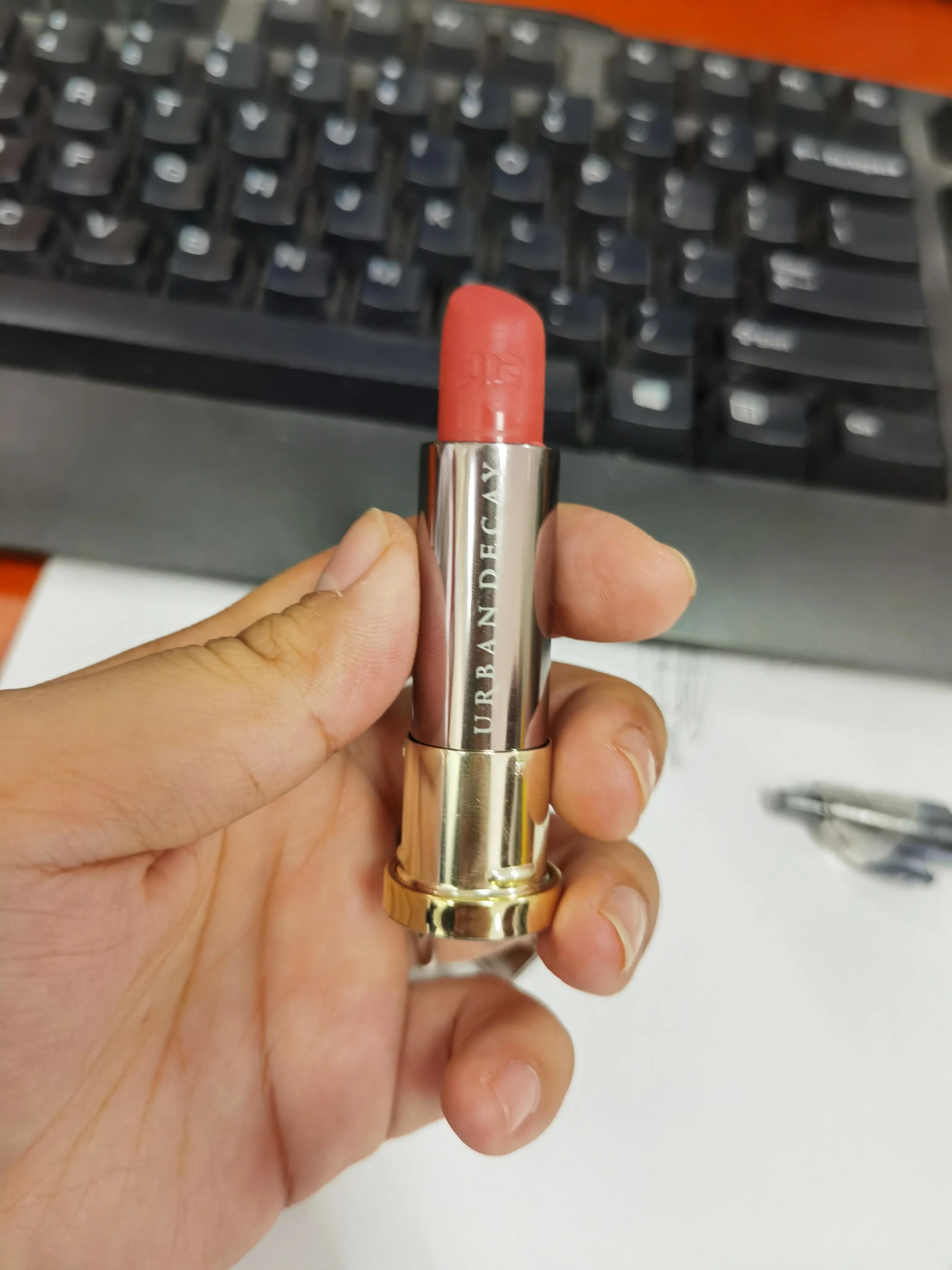 唇颜色深用什么颜色口红,皮肤暗沉唇深适合什么口红