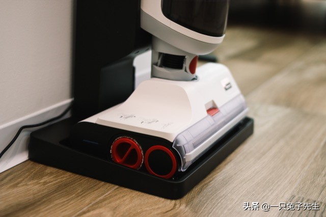 石头智能双刷洗地机t8,石头u10和uwant洗地机测评