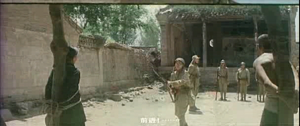 《紫日》紫色,代表太阳快落山了