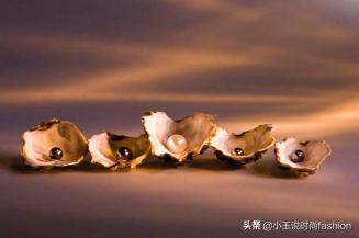 金星买翡翠手镯被坑,花15000买假金手镯