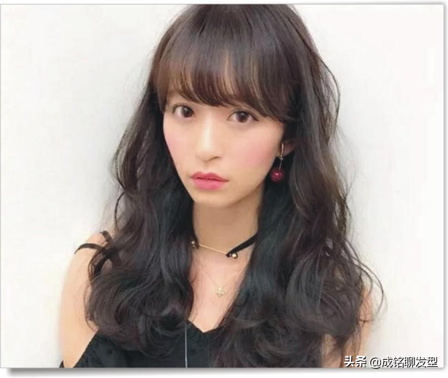 适合长脸的流行的发型,最新款长脸适合什么发型