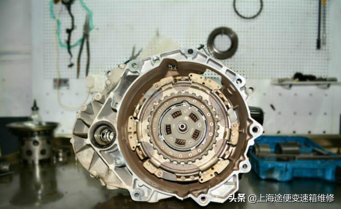 大众迈腾故障修理,大众迈腾变速箱故障在上海维修