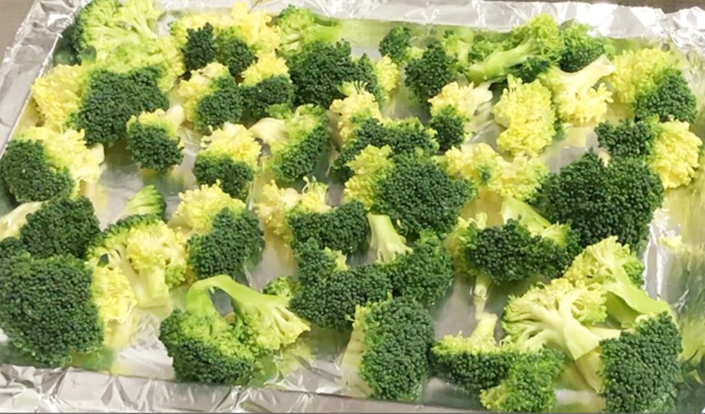 怎么清洗西兰花能去除农药和虫卵,西兰花可以直接用盐水泡出虫卵吗