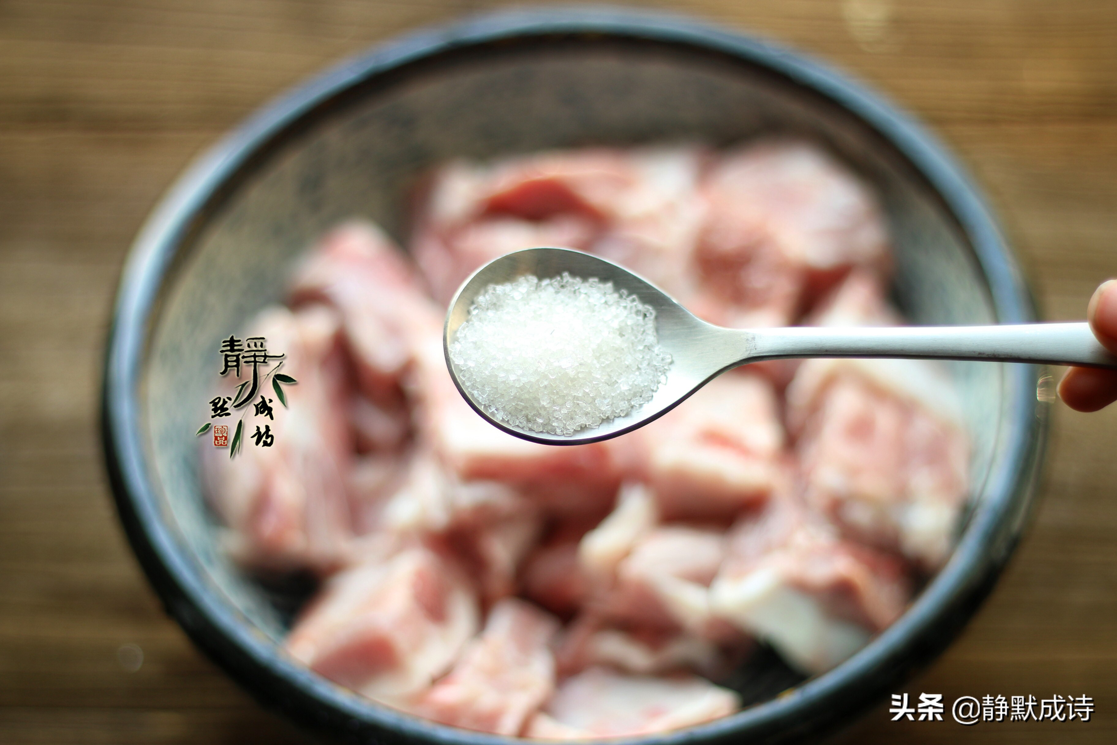 排骨做出来为什么不软,排骨炖土豆怎么炖才软嫩不塞牙