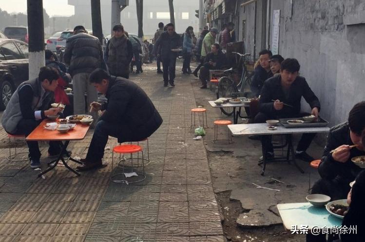 徐州从业28年名厨掌勺！将路边摊“把子肉”做出大排场！