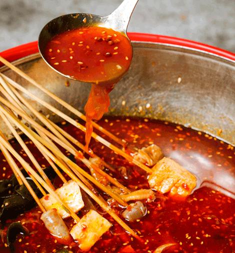 Wow~穿红衣就免单117！这家店到底什么来头！