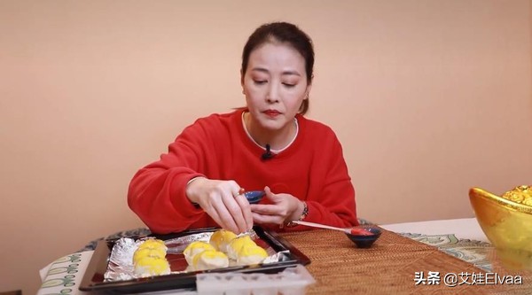 周海媚自己做美食,周海媚做汤圆酥