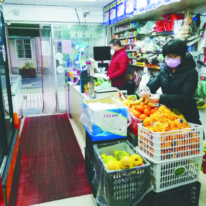 防疫一线夫妻坚守岗位,防疫期间夫妻坚守岗位