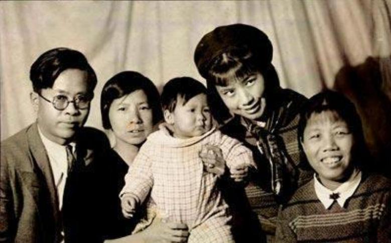 建国后,妇科医生劝*颖超邓**生娃,*颖超邓**思索后,为何说算了吧?