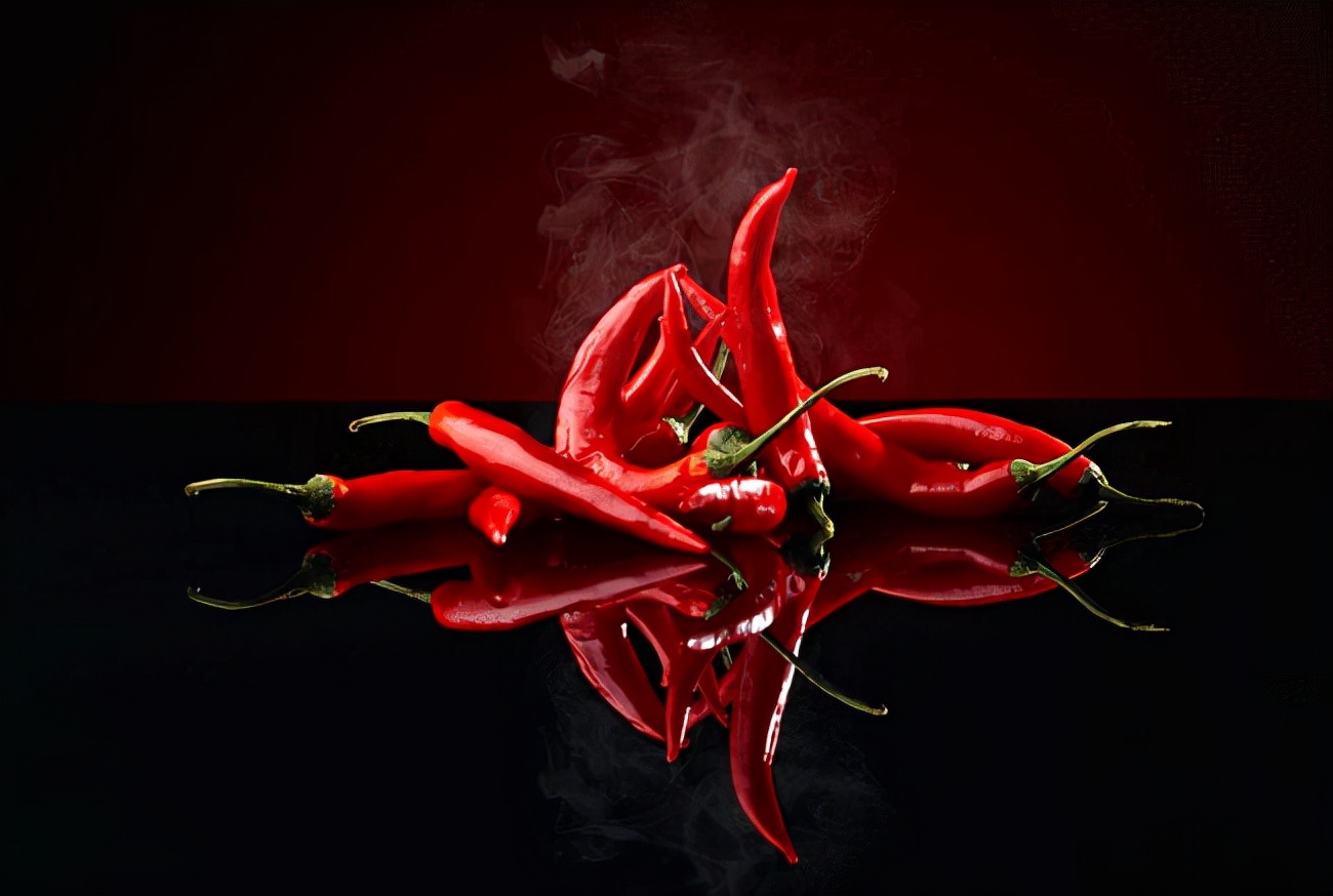 引产后十天可以吃一点点辣椒,引产之后十天可以吃菜吗