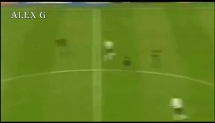 精确制导克罗斯皇马精准长传技艺,斯科尔斯英超最佳长传手