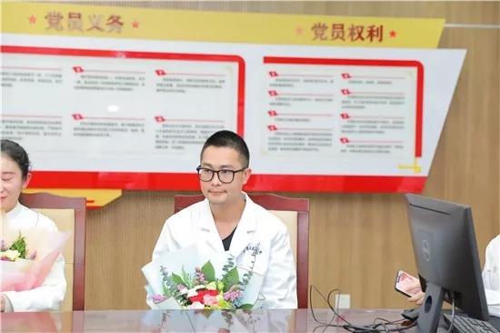 青春无悔逆行路,青春无悔砥砺前行的视频