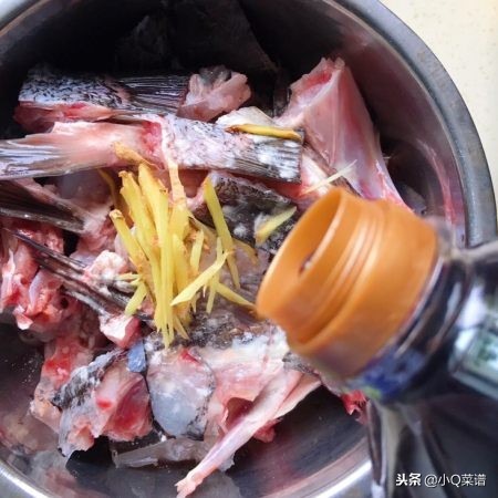 干锅鱼头家常做法简单又好吃,干锅鱼头的做法大全图解窍门