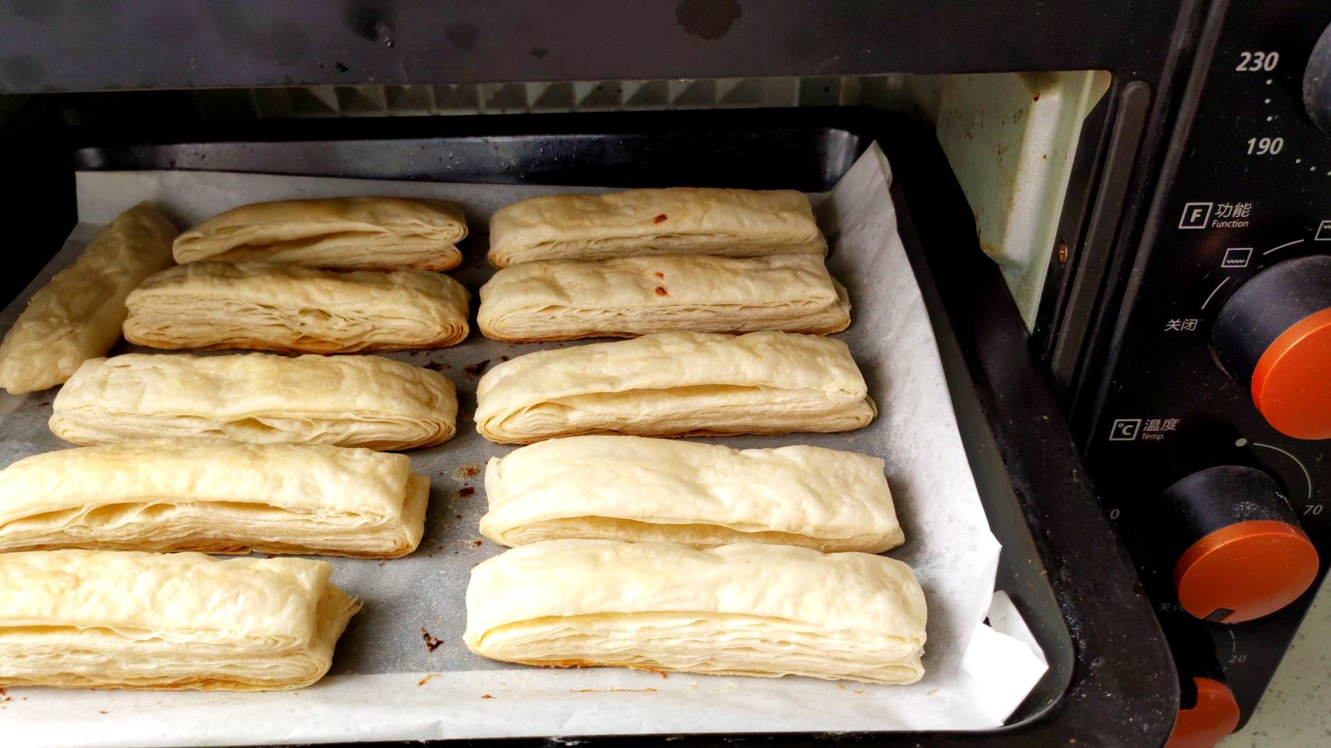 拿破仑酥皮怎样才不掉渣又酥,拿破仑酥正宗做法