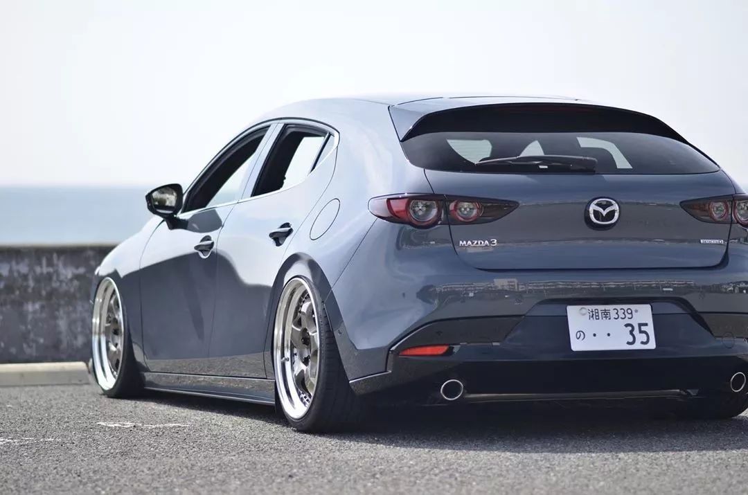 次世代马自达3国内竟缺席两厢版本，只能看国外玩家改装帅的飞起