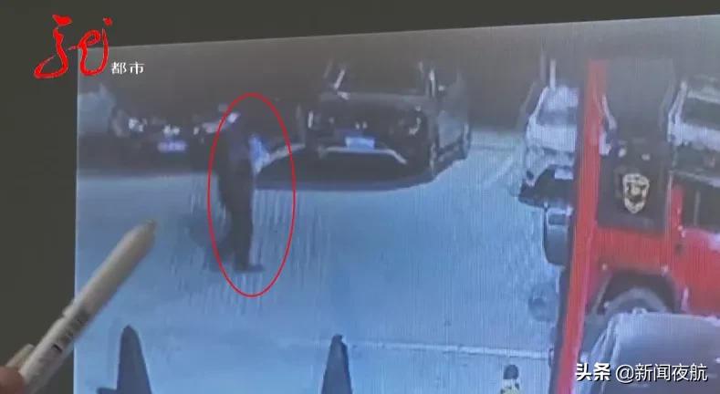 哈尔滨一商场内多家商铺被盗,哈尔滨一金店手镯被偷梁换柱