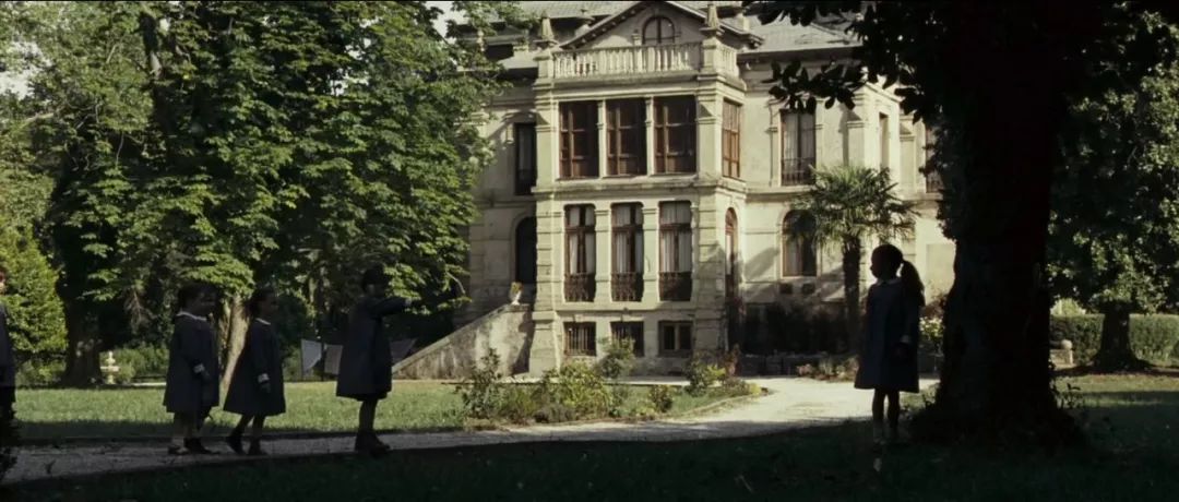 为了儿子放弃自己一生视频,一部非常感人的恐怖片