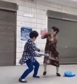 篮球比赛上打架事件,篮球比赛打架事件