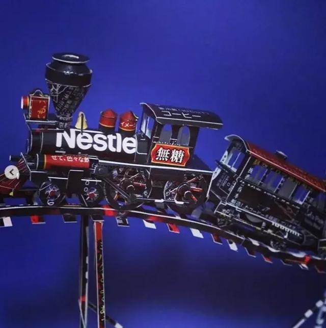 日本小哥自称“空箱职人”，靠着废纸盒办展览