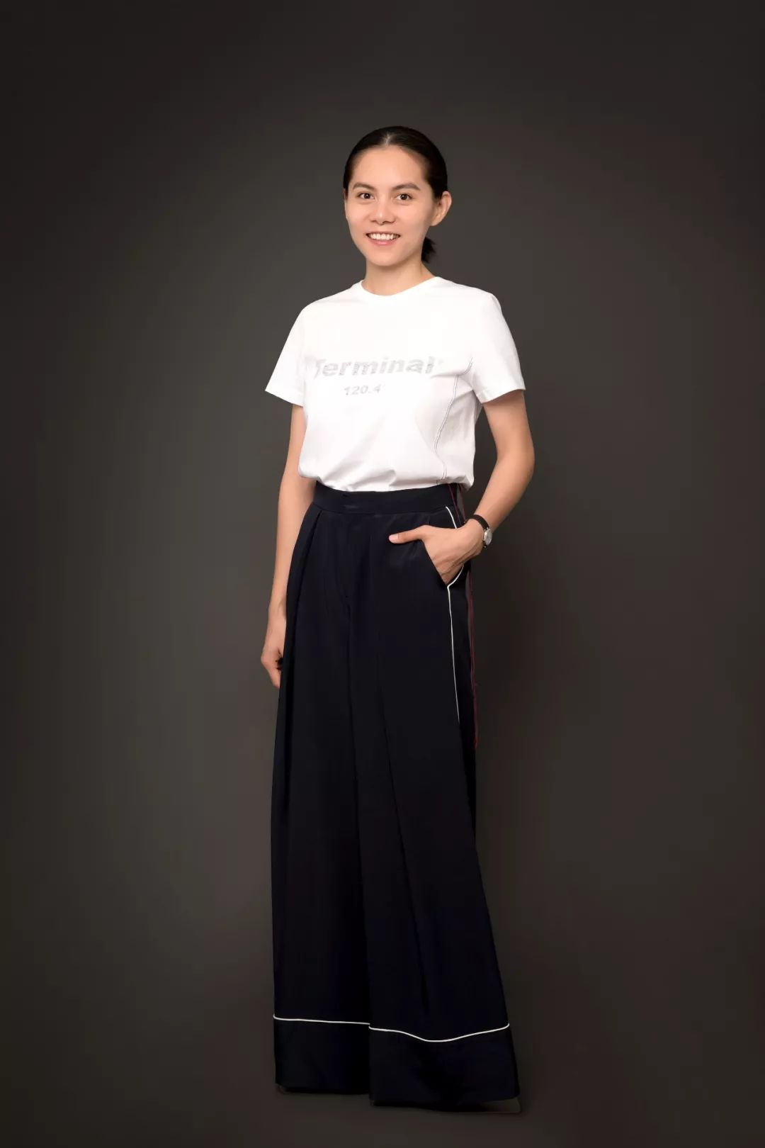 跃层轻奢高级感,跃层设计极简轻奢