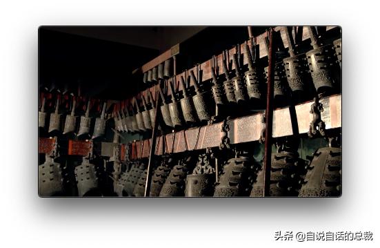 中国古墓出土埃及蜻蜓眼,神秘埃及出土8000年古墓穴