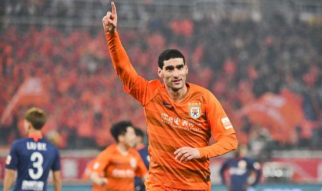 国足鲁能归化球员,鲁能对战巅峰时期的恒大