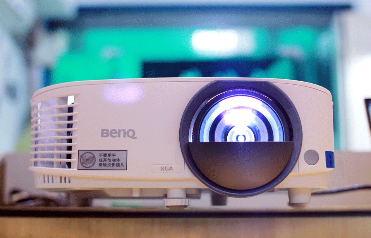 安装家用投影仪需要注意什么,家用投影仪安装使用方法