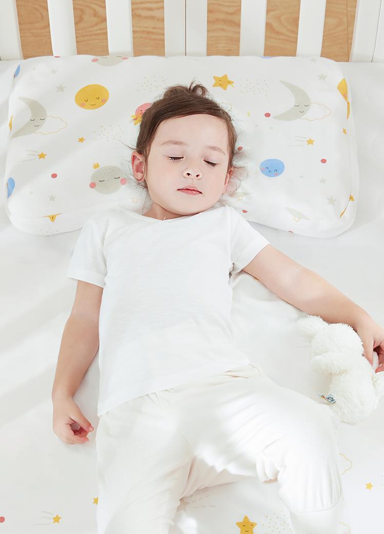 秋天到了又到了穿开衫的时候了,秋天又到了穿外套的季节