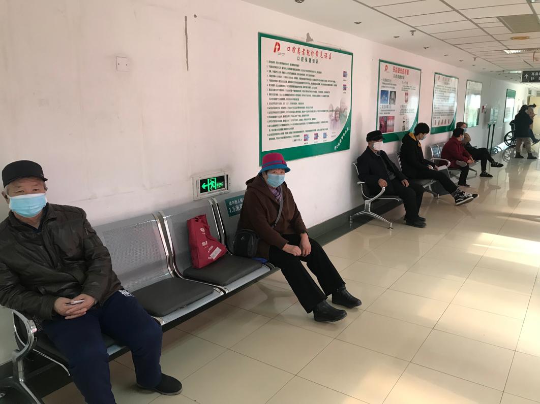 记者探访一线医护,记者探访查体中心