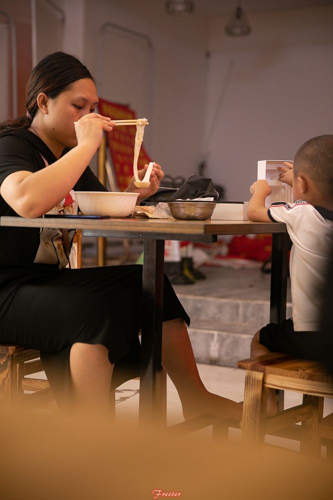 老海口人谁还记得20年前开在海员俱乐部的那家鸡饭店？我们找到了