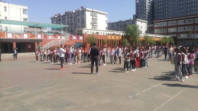 瓒崇悆姣旇禌宄板嘲鐭垮尯绗竴灏忓,蹇箰瓒崇悆婊规脖娌虫梺