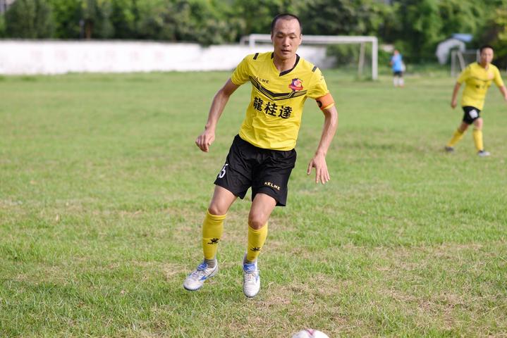 广西公益足球邀请赛,公益捐赠献爱心助力防疫显真情