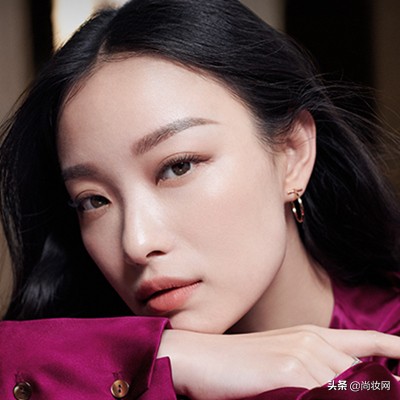 浓黑眼线,眼妆黑色粗眼线