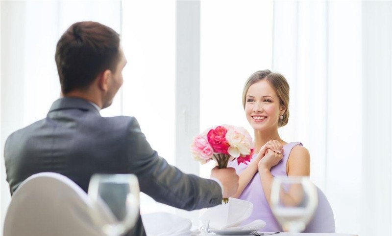 拯救换季沙漠肌少女必备良心好物,甜蜜约会必备