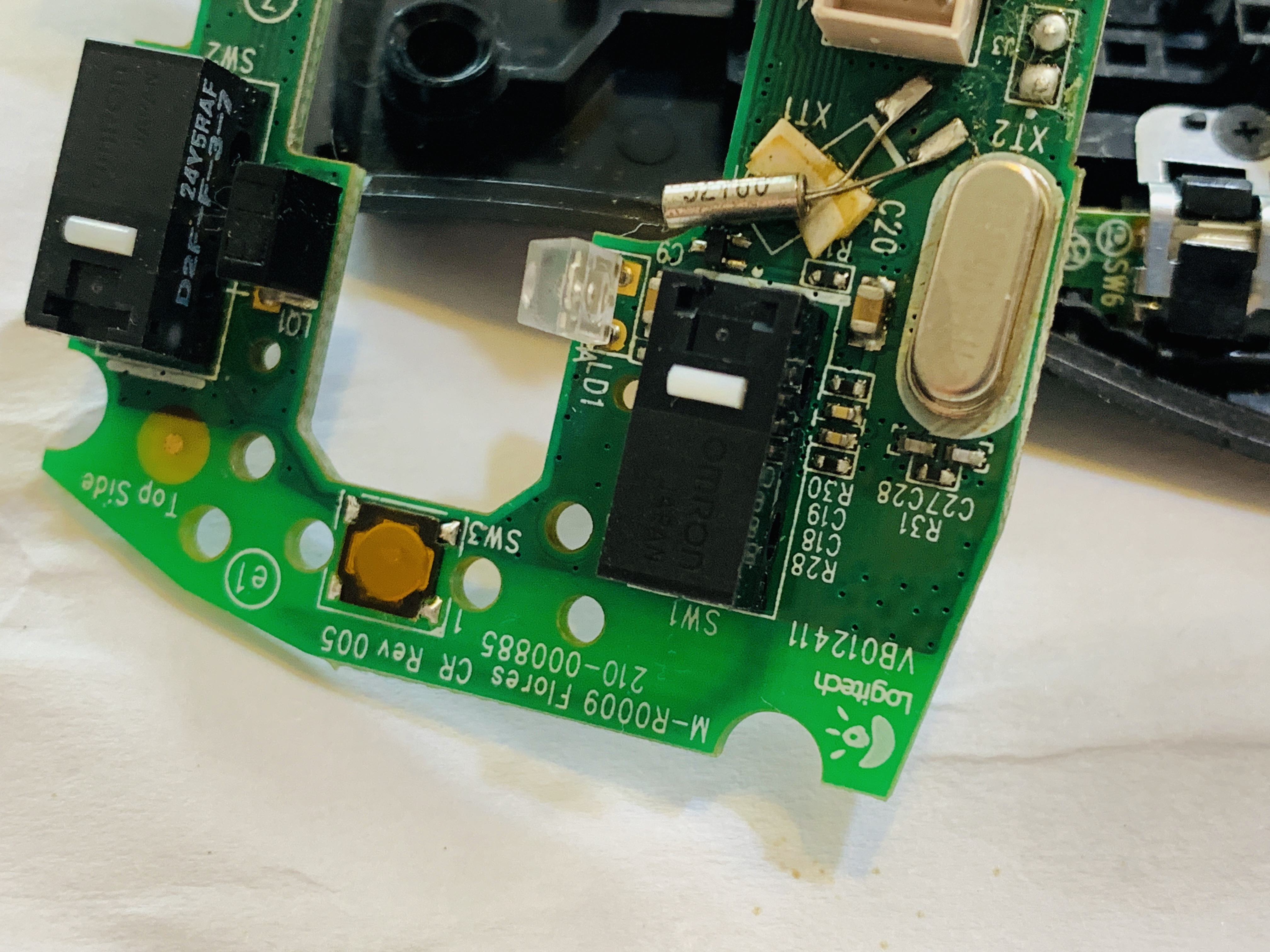 罗技无线鼠标m705和m590比较,罗技m705跟微软小馒头鼠标对比