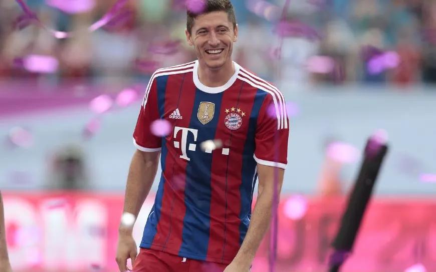 莱万两届世界足球先生历史地位,莱万多夫斯基五周年