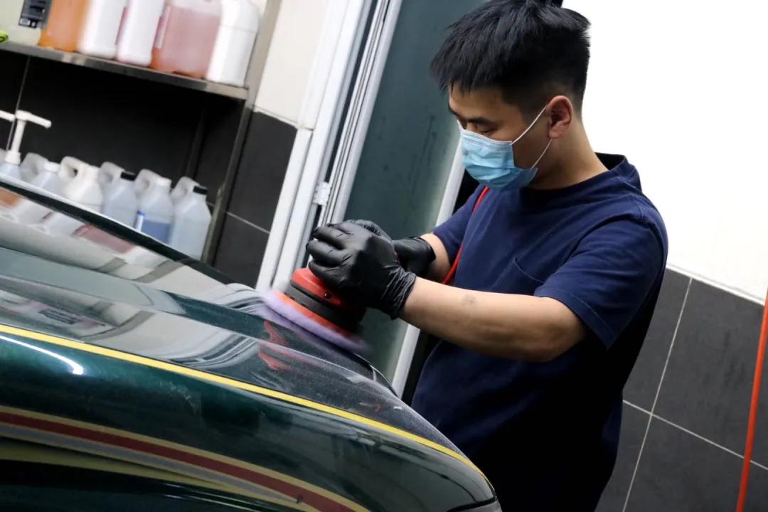 怪兽车翻新视频,怪兽搞老车